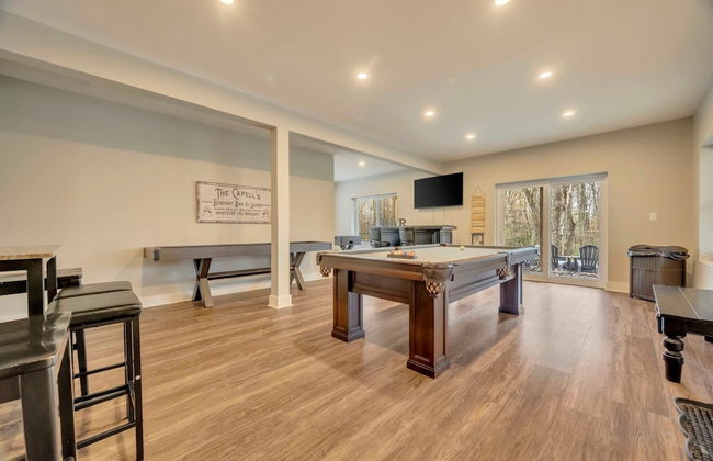 Bear Creek Bliss by Avantstay Sleeps 16 Game Room Deck Fire Pit - Photo 6