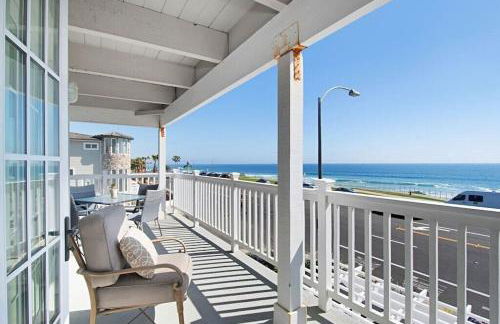 Expansive Ocean View, Private Balcony, Across from Beach - Photo 1