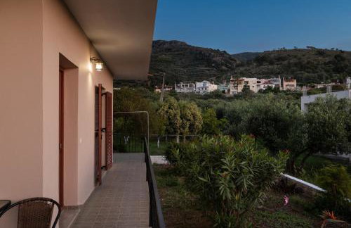 Garden House with Pool, 10min to center - Foto 37