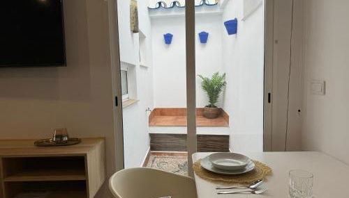 Balcón de los Patios con PARKING - Foto 5