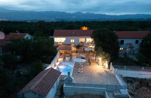 Kuća za odmor IVANA - Foto 46