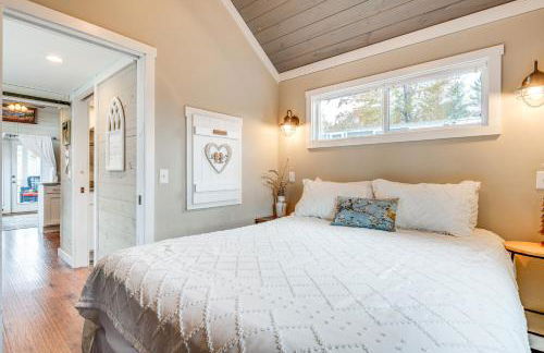 Tiny Home in Flat Rock Easy Access to I-26! - Photo 13