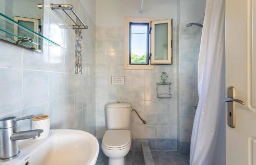 Kitries Summer Getaway - Eden Comfy Suite - Photo 15