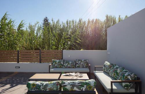 Sunnyside Villas, Just Steps to the Beach & Restaurants, By ThinkVilla - Photo 62