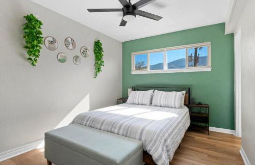 10 min Red Rocks & FAMILY FRIENDLY & 7min to I70 & STR-25-0008 - Photo 2