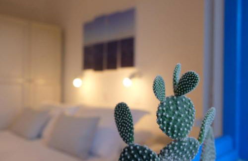 Helen's Minimal Studios & Apartments - Photo 40