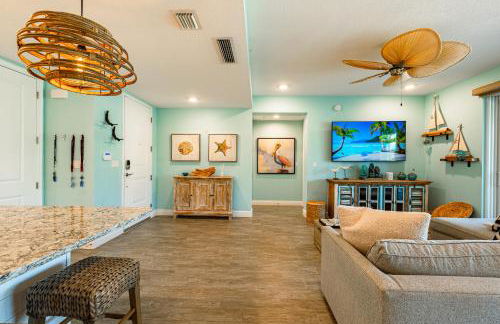 Bungalow at Margaritaville! Less than 1 Mile to AMI! - Foto 13