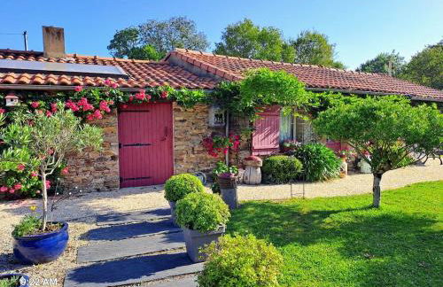 Gîte Accessible avec Jardin Fleuri près de Pornic, Éco-rénové et Équipé (Vélos, WiFi, Cheminée) - FR-1-306-957 - Foto 32