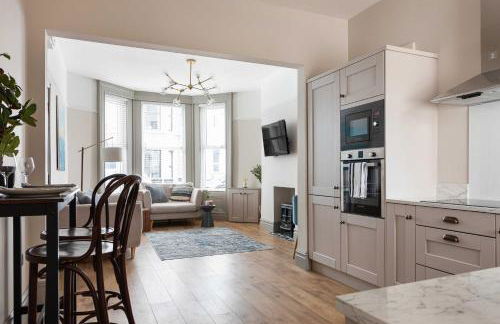 1BR-3BR Apartments in Bangor, Mins to Seafront & High St - Foto 21