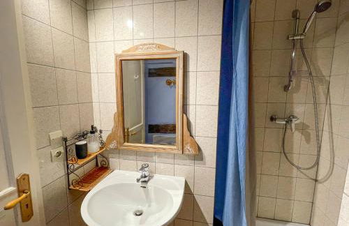 La Maison Bleue - Historic House in the Heart of Riquewihr - Foto 79