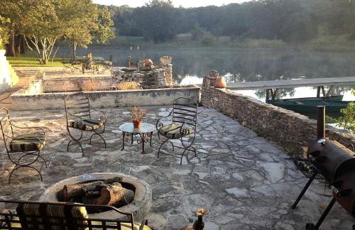 Stunning Luxury Estate on Private Lake in Texas Hill Country near Austin - Foto 21