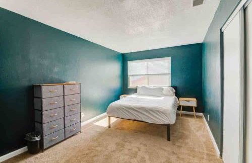 Arcade game room, 2 king beds, ev chargers - Foto 44