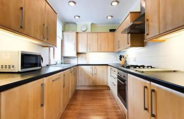 Parkgate Apartment - Near M90, Amazon, Edinburgh - Photo 18