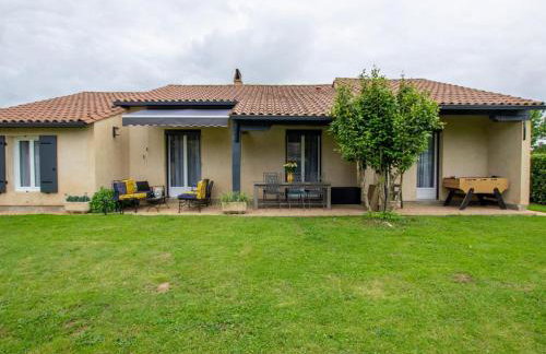 Maison paisible avec terrasse et jardin proche sites préhistoriques - Photo 14