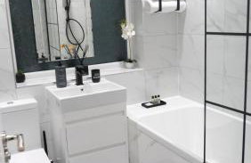 Modernized Three Bedroom House near City Stadium, Attractions, City Centre - Sky n Netflix - Convenient Transport - Foto 35