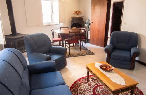 Cozy house with mountain view in Miranda do Corvo - Foto 20