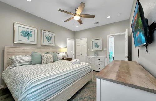 Beachfront 4BR - Tiki Bar, Yard Games, Pet-Friendly - Foto 20