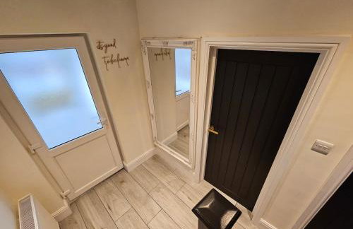 The Rocky Luxe - 4 Bedrooms - Parking - Sleeps 8 - Foto 29