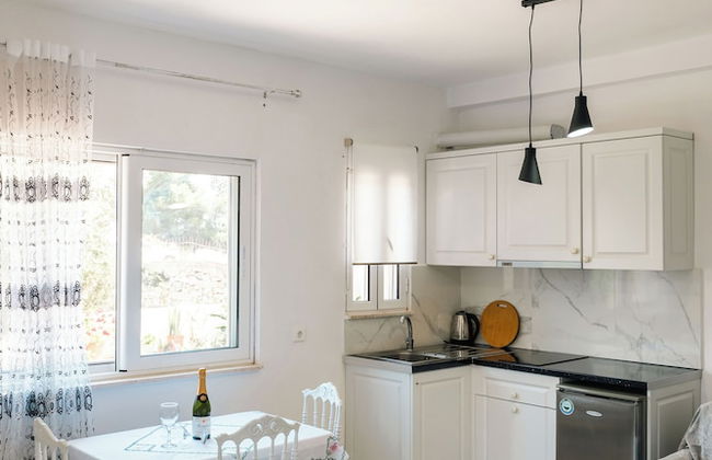 Mariana Apartments - Photo 32