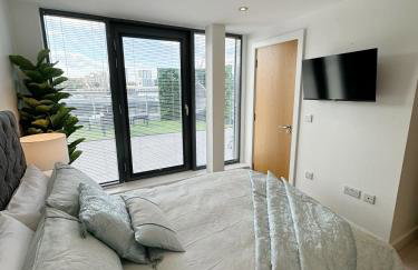 Luxury Penthouse with Private Hot Tub Overlooking Leeds City Centre - Foto 16