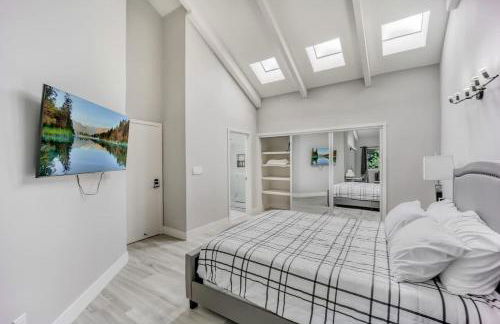 601-Lavish Family Home w AC & Patio near Meta & Stanford - Foto 28