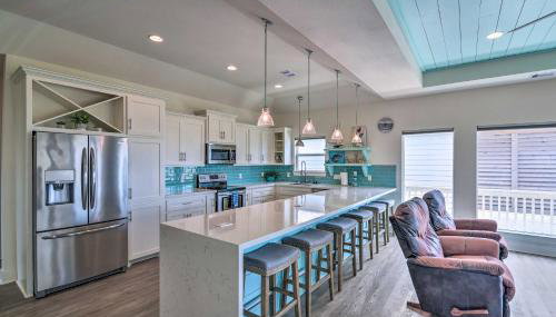 Steps to Gulf Crystal Beach Home with Deck and Views - Foto 3