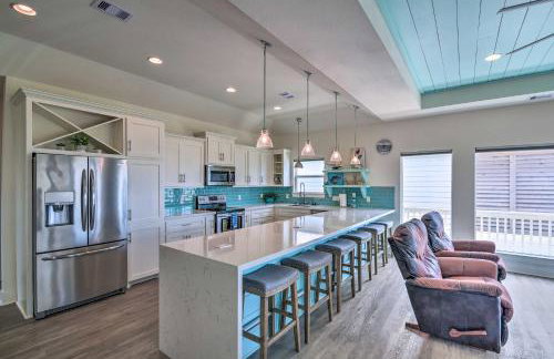 Steps to Gulf Crystal Beach Home with Deck and Views - Foto 3