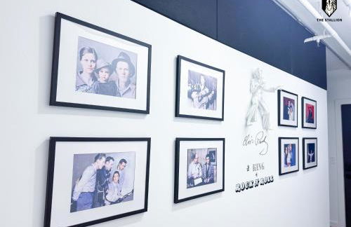 The Stallion - Photo 6