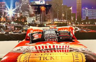 SkyPool-Roof Lounge-Free Parking-Gym-Loft-Theatre - Photo 25