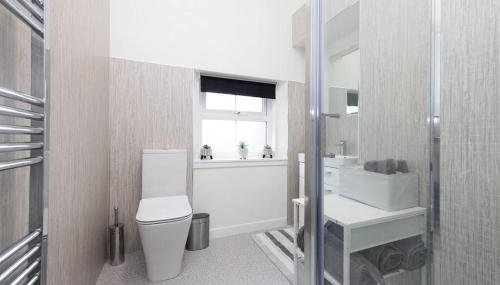 Two Bedroom Country Cottage With Parking - Foto 2