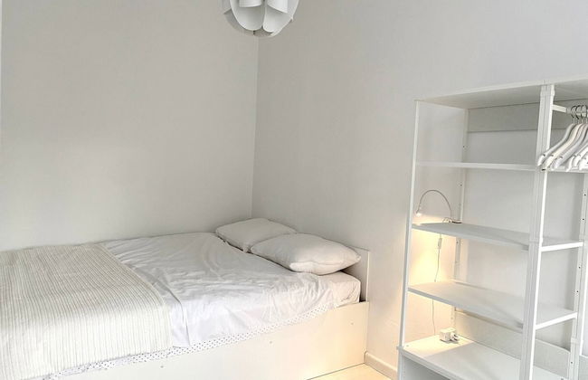 Wit II, Near Metro, Train N7670 - Photo 2