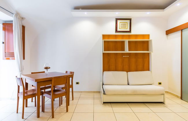 Tolentino Studio Flat by Napoliapartments - Foto 14