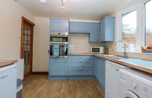 Min Y Traeth - Photo 11