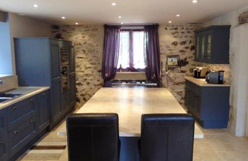 Maison spacieuse avec jacuzzi à Saint-Georges-sur-Baulche - Foto 9