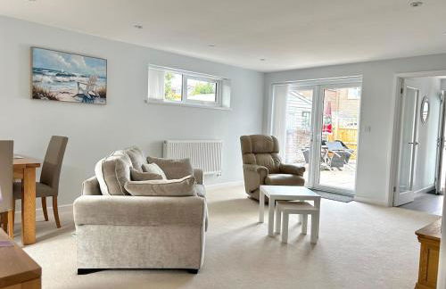 Private Garden Retreat 2BR Modern Comfort - Foto 35