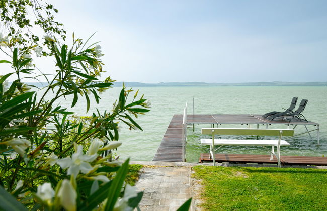 2 bedroom Apartment in Balatonlelle with garden and terrace - Photo 29