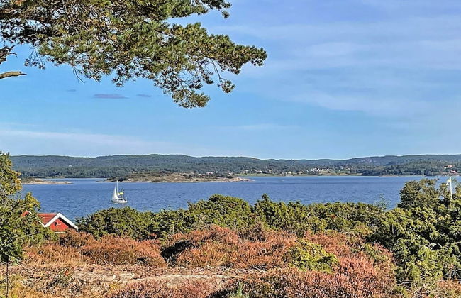 Magical Seaside Retreat on Tjorn-by Traum - Photo 3