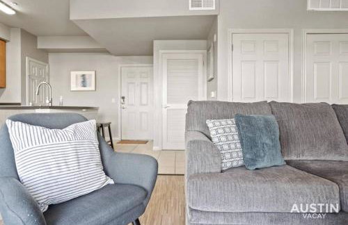 Balcony Skyline View Spiral Staircase Near UT - Foto 11