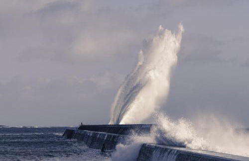 LocaLise - Maison E4 au Guilvinec - A 20m de la mer avec jardin et piscine - Tout à pied, plages, port, centre, commerces, marché - Wifi inclus - Linge de lit inclus - Animaux bienvenus - Foto 25