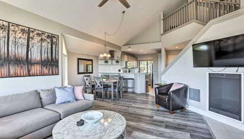 Hiking Trail and Hot Tub Access Bend Condo with Deck - Foto 3