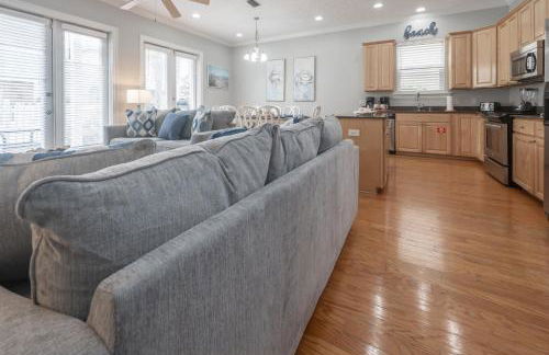 Beach Getaway for 15 A Few Steps from the Sand - Foto 66