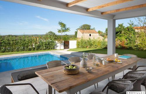 Stunning Villa In Cepljani With Outdoor Swimming Pool, Wifi And 3 Bedrooms - Foto 7