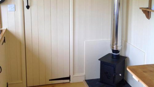 Beeches Shepherd Hut - Photo 3