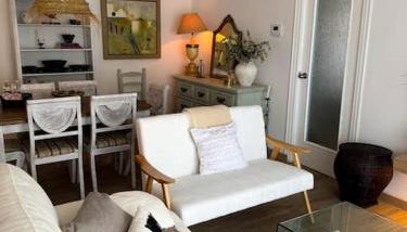 Increíble piso a pocos metros del mar con piscina - Foto 5