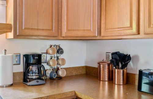 Modern decor, Hot Tub, Fire Pit, Grill, & Games - Foto 14