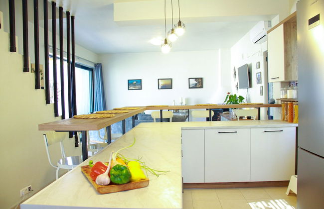 Villa Stefania with Pool - Photo 9