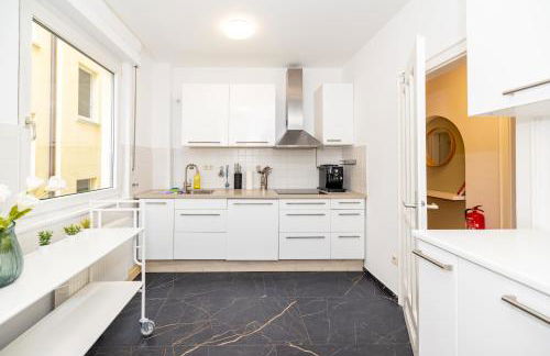 Central Apartments with private parking lot - Foto 48