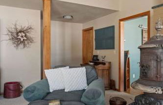 Spacious Waterfront Retreat on Merrymeeting Lake - Photo 36