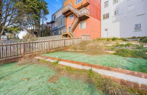 3 Bedroom 2 Bathroom House, Walkable to BART, Free Parking, Views - Foto 28