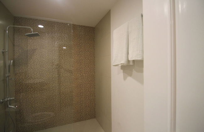 Bryan Condo Suites Makati near Airport - Photo 33